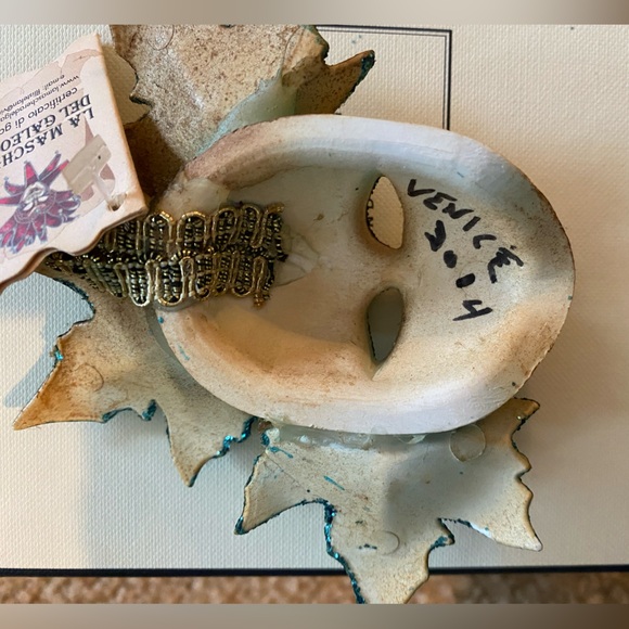 Vintage Venetian Wall Mask Made in Italy 2004 - Picture 2 of 7